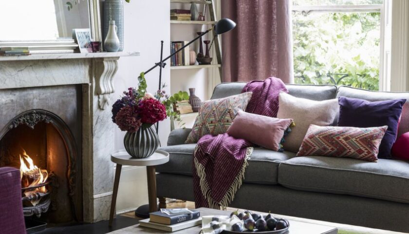 Create a Cozy Atmosphere in Your Living Room