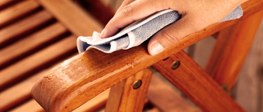 How to Clean Wooden Furniture
