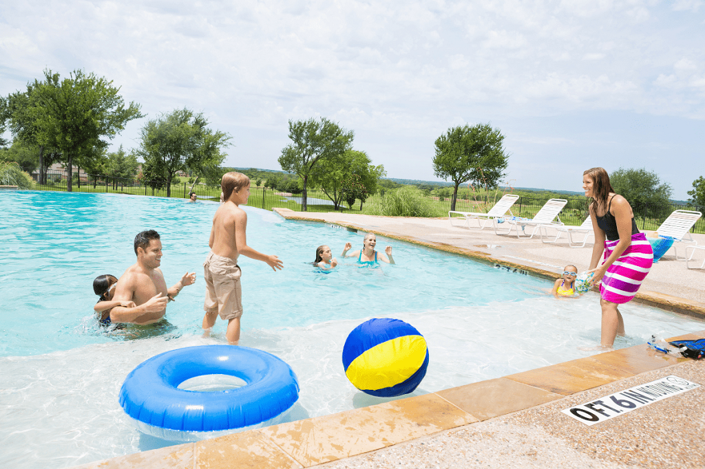 What Factors Affect Pool Cleaning Costs?