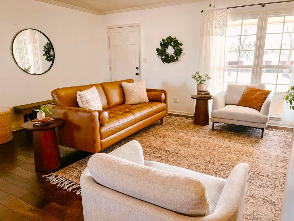 How to modernize a leather couch