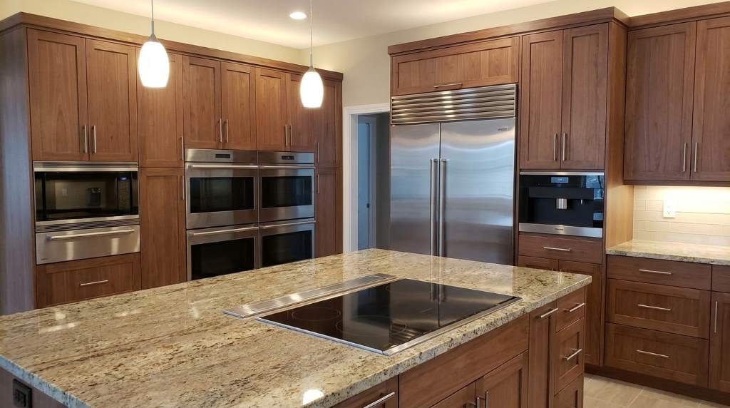 Modern Phoenix kitchen with built-in stainless steel appliances